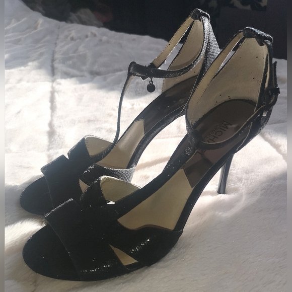 Michael Kors heels size 8M - Picture 10 of 12